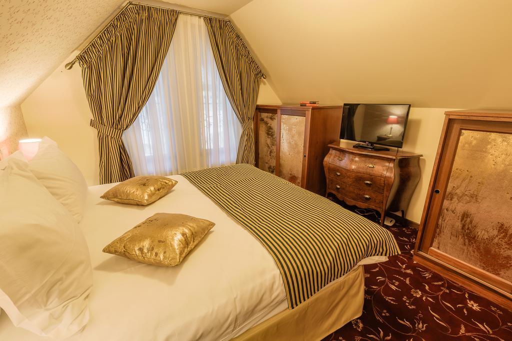 Hotel Boutique Belvedere Sinaia Esterno foto