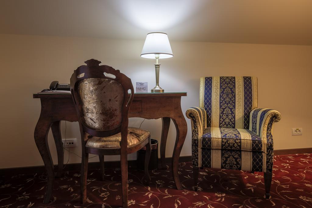 Hotel Boutique Belvedere Sinaia Esterno foto