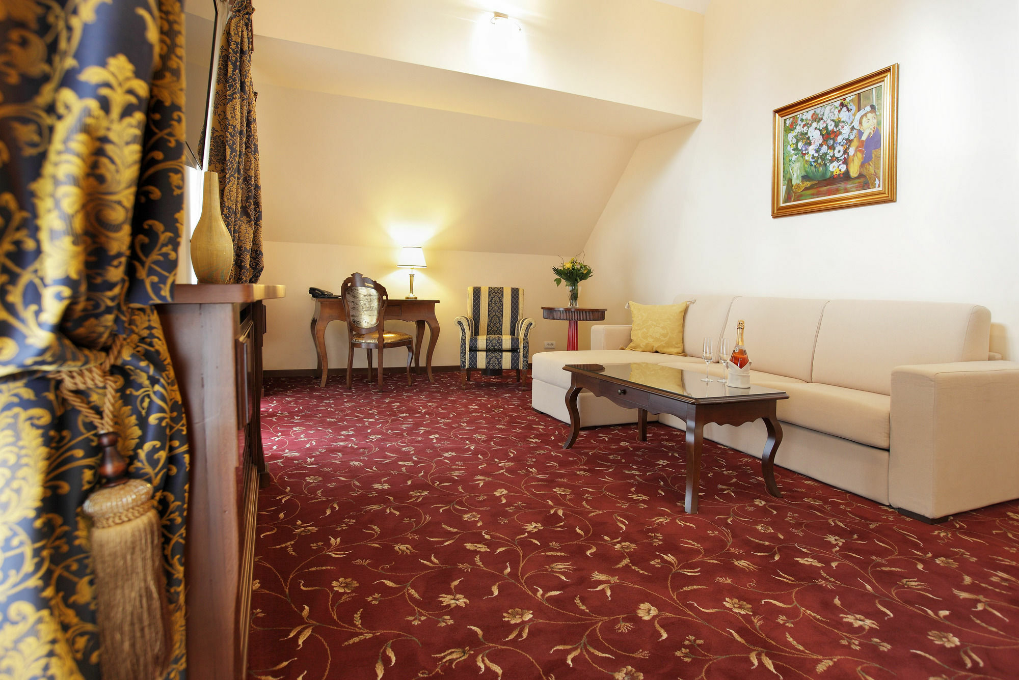 Hotel Boutique Belvedere Sinaia Esterno foto
