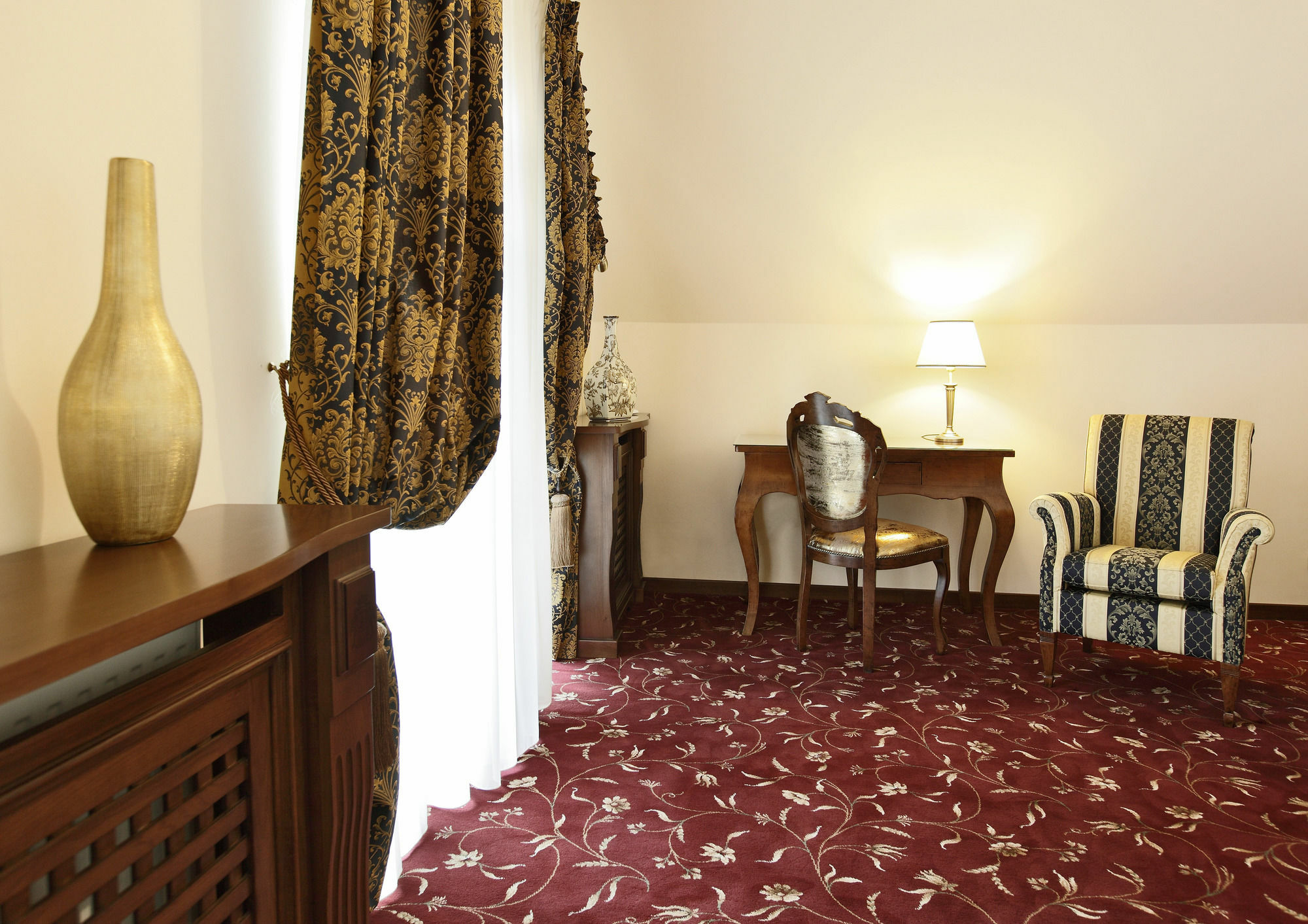 Hotel Boutique Belvedere Sinaia Esterno foto